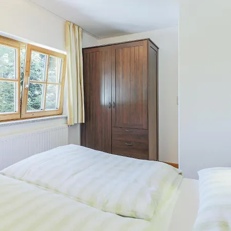 Haus Joechl 1 *